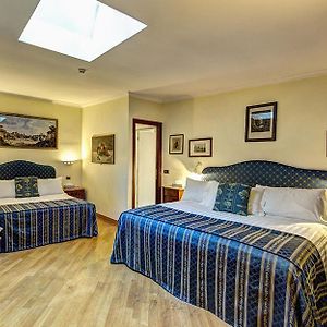 Navona Garden Suites